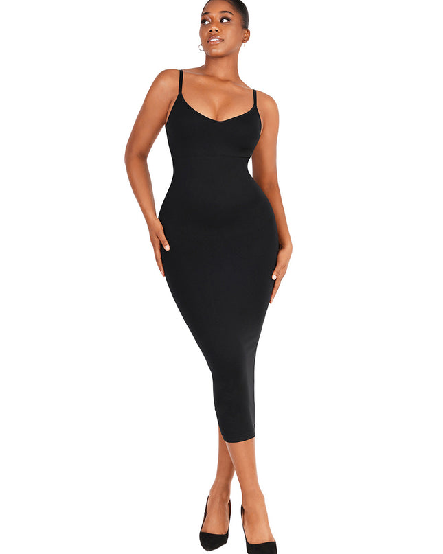 Vestito modellante con le spalline